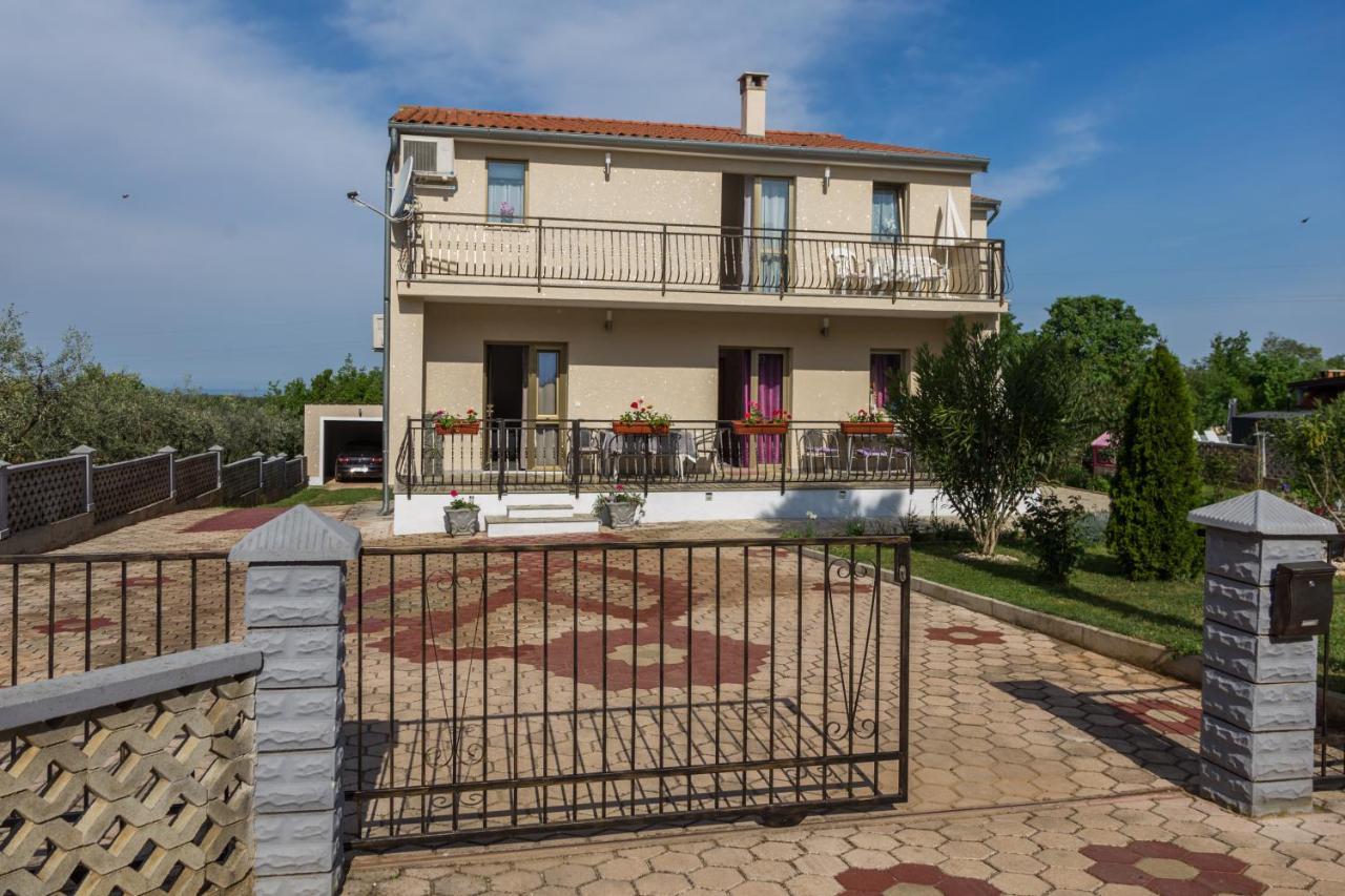 Apartment Belma Porec Radmani Exteriör bild
