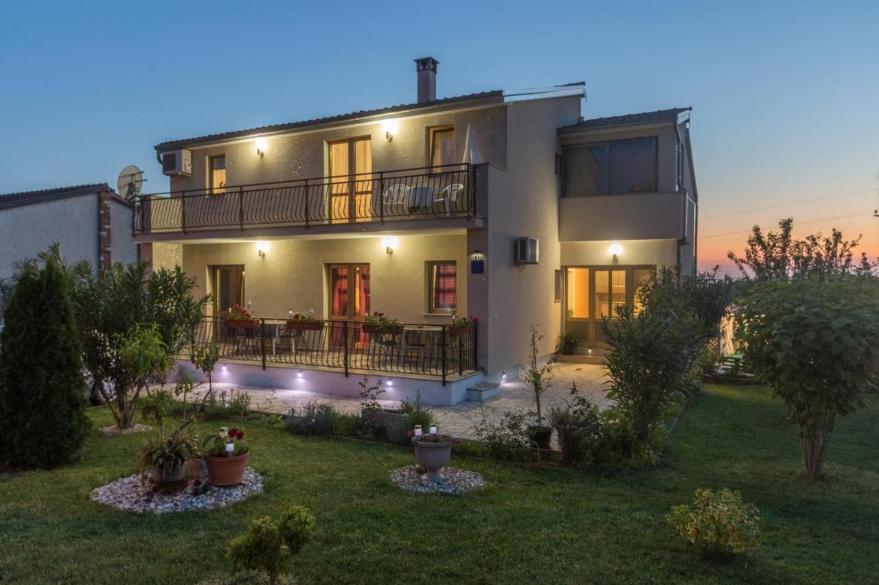 Apartment Belma Porec Radmani Exteriör bild